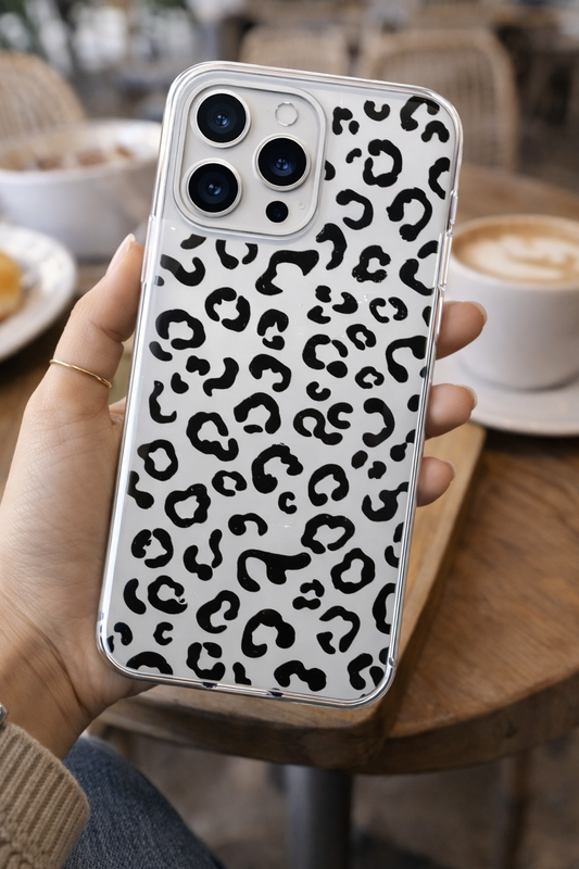 Siyah Leopar Tasarımlı Şeffaf Kılıf